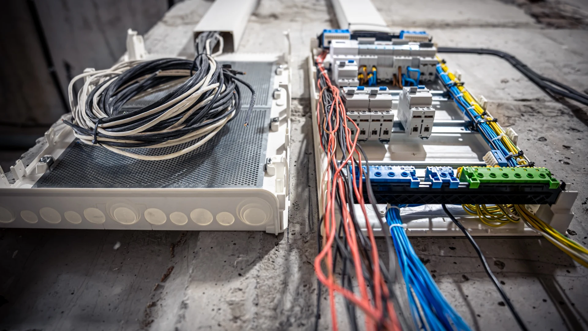 Electrical DB board wiring and breakers for distribution board repair and upgrade work