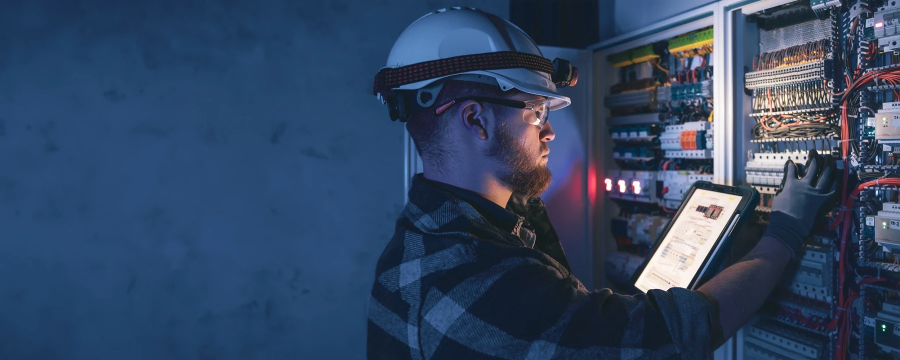 Commercial electrical fault finding for offices shops warehouses and restaurants
