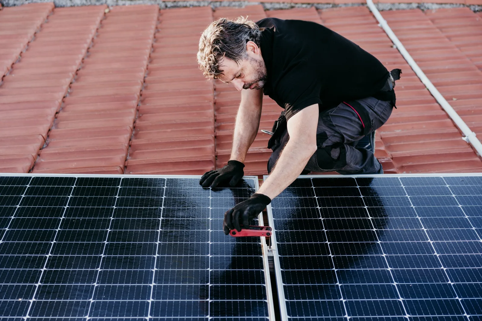 Residential solar system installation with inverter battery storage and solar panels