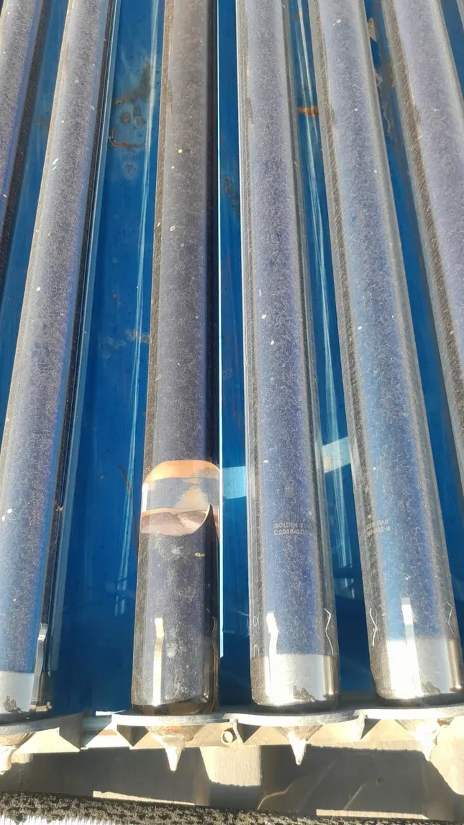 100 Litre Evacuated Tube Solar Geyser Conversion – Solar Geyser Faults Maintenance and Repairs damaged evacuated tube identified during maintenance of a 100 litre solar geyser system