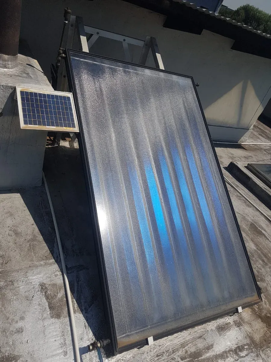 200 Litre Solar Geyser – 200 Litre Solar Geyser Maintenance and Repairs flat plate solar collector inspected for faults and maintenance