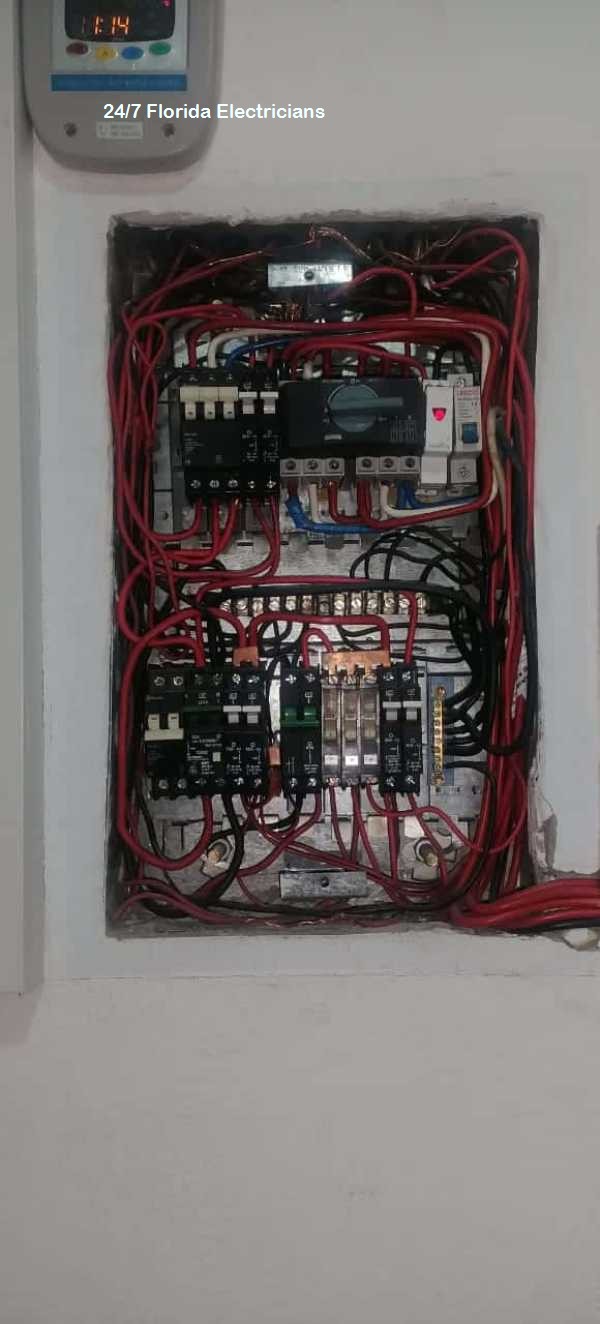 Our 24/7 electrical service in Florida is designed for homes, ensuring quick response to any domestic electrical fault. We guarantee top-quality workmanship on all repairs and installations. We bring years of domestic electrical experience to every task. We are available