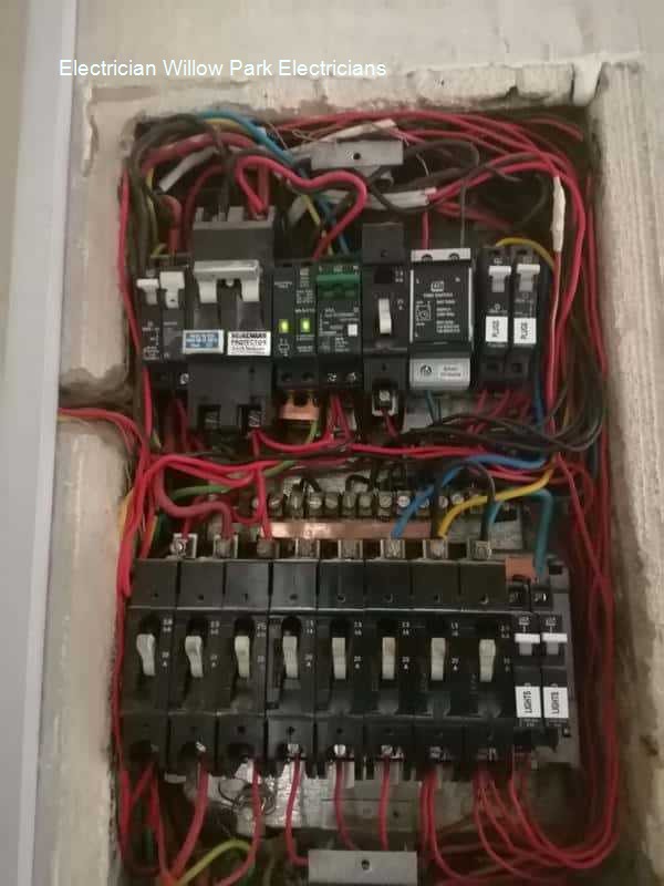 Electrician Willow Park electricians offers qualified and certified electricians in the area with a free quotation all hours including weekends and public holidays.