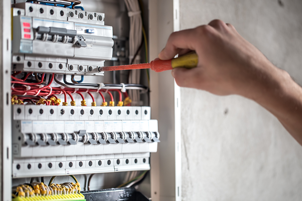 24-hour electricians