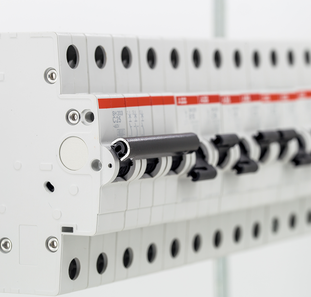 Tripping Circuit Breaker